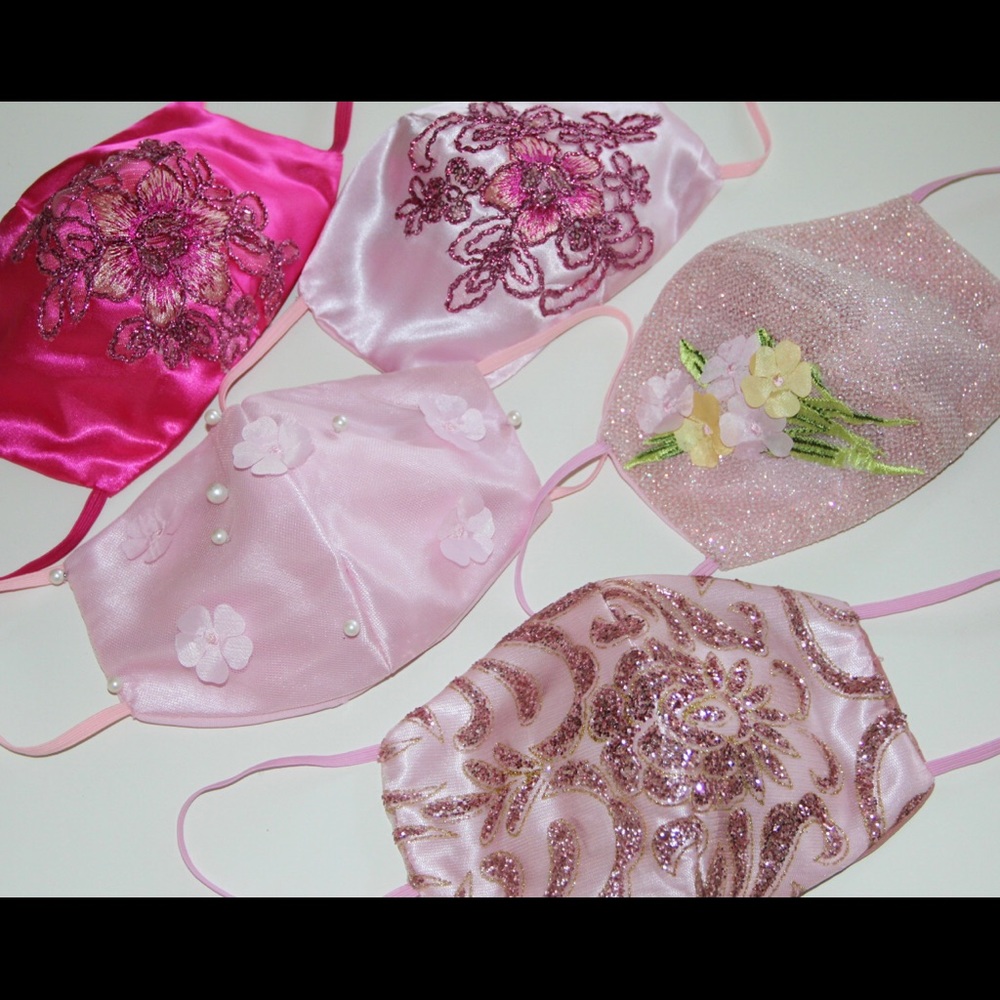 COUTURE FACE MASK